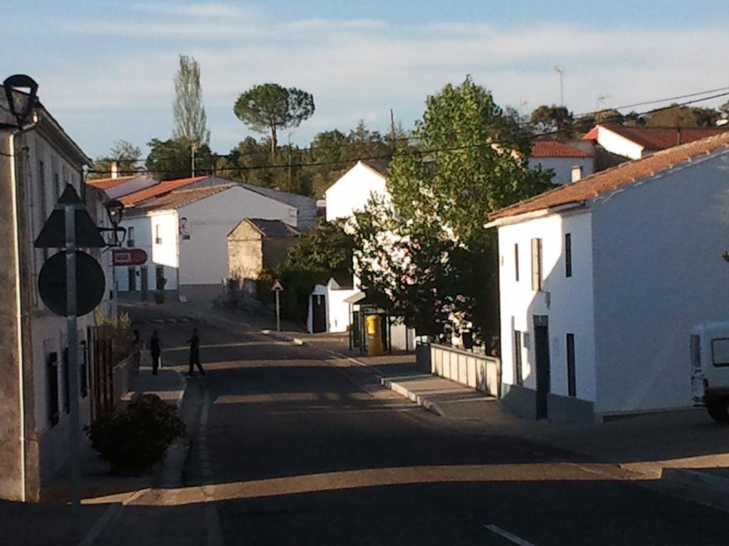 Apartamentos La Venta Del Charco Cardeña Zewnętrze zdjęcie